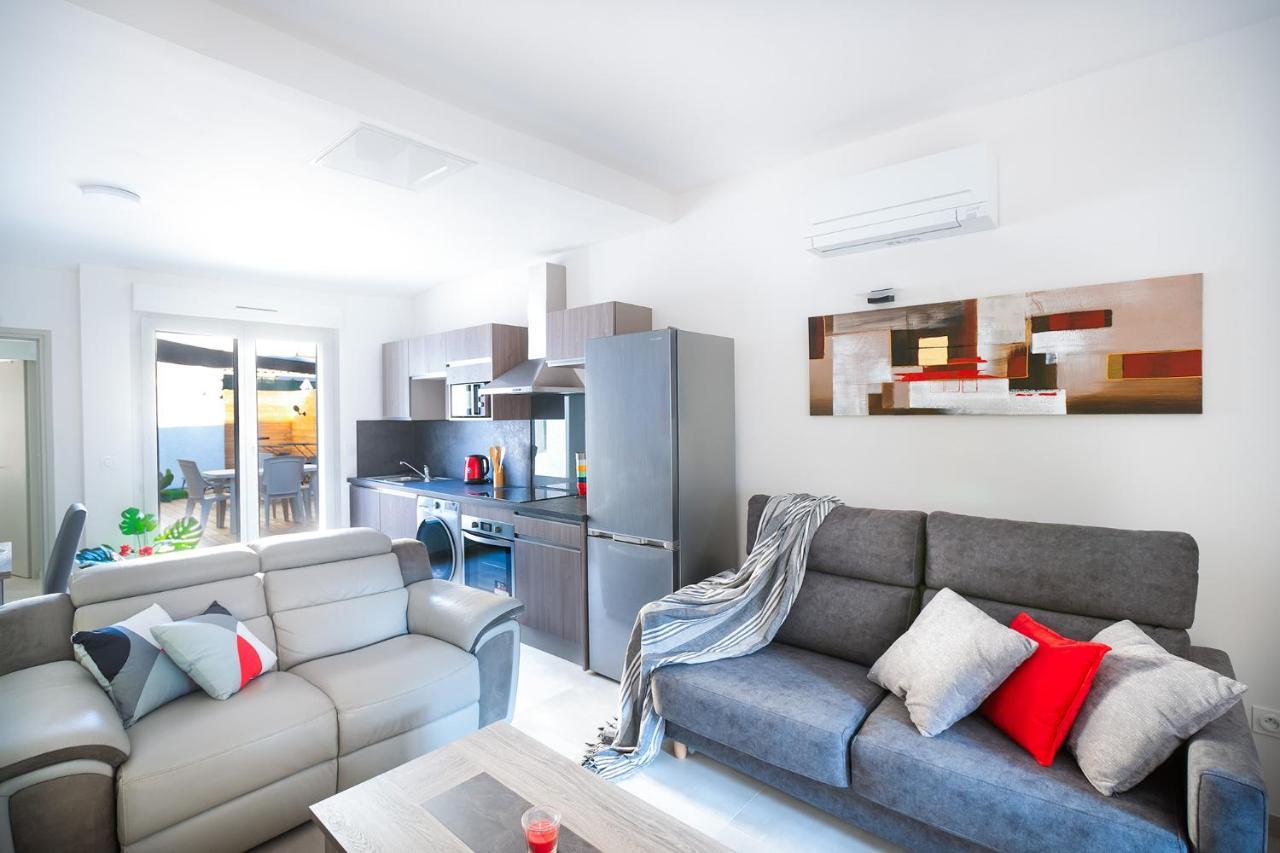 Superbe Appartement A 2 Pas Des Halles, Climatise, Terrasse, Garage 나르본 외부 사진